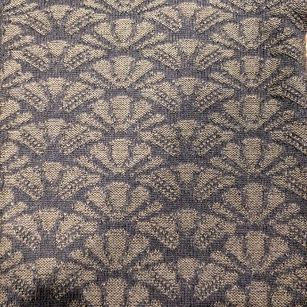 Cardigan - Picture 12 of 13